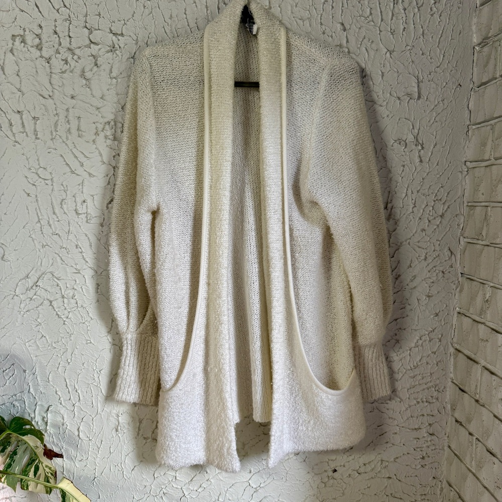 Vintage Cream Open-Front Cardigan with Detailed Pockets